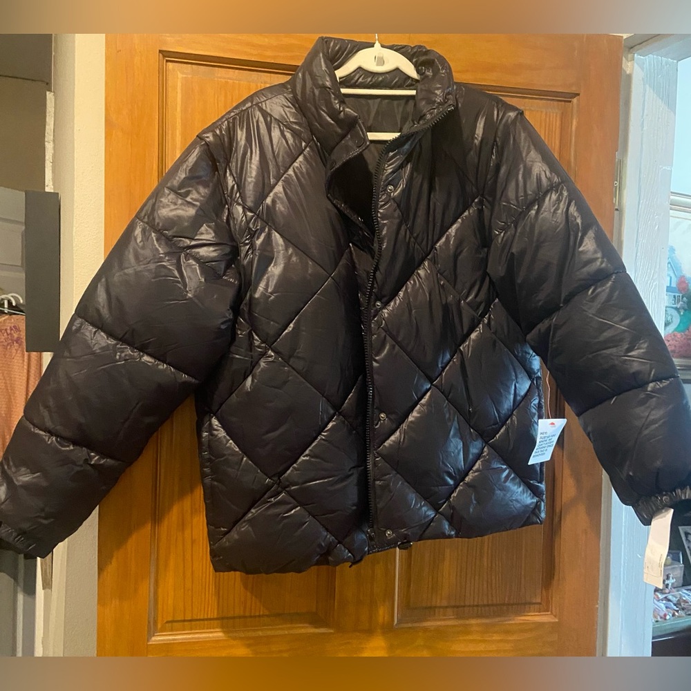 NWT! Topshop Black Quilted puffer convertible Jacket